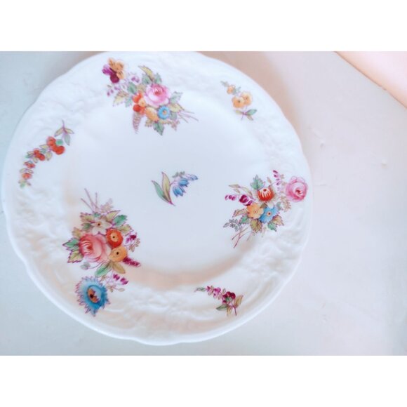 COALPORT SEVRES GROUP PATTERN EMBOSSED Bread & Butter Plates (set of 6)   5 1/2" - Picture 15 of 16